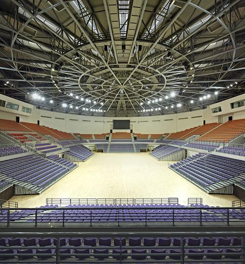 西寧市海湖體育中心異形玻璃幕墻設計施工效果圖